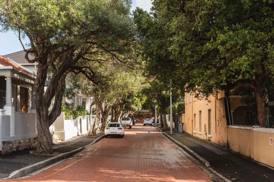 3 Bedroom Property for Sale in Oranjezicht Western Cape